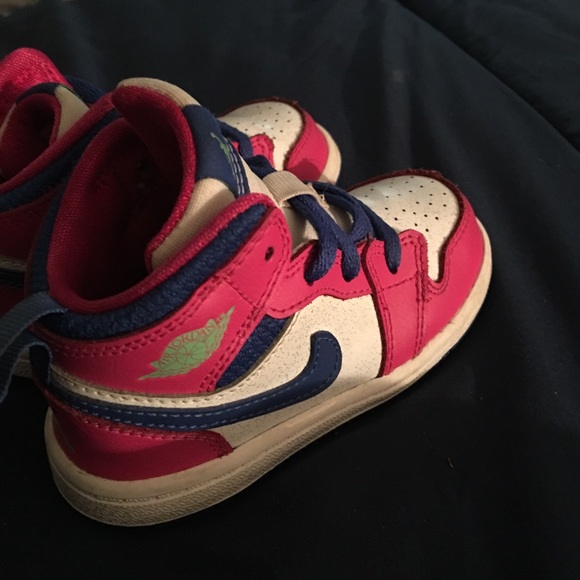 Retro 1 - Picture 2 of 2